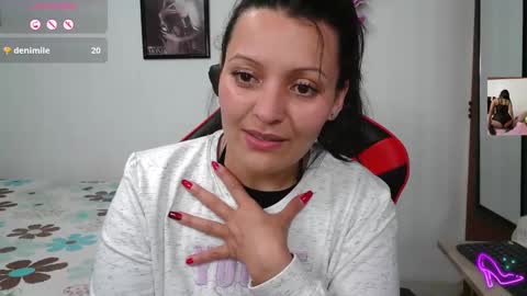 Snapshot of sharol_scarlett chatting on 18, 1, 2025 paola online show from 18, 1, 2025