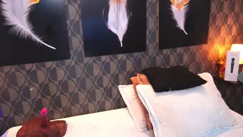 Sharom  online show from 25, 2, 2026