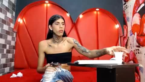 Snapshot of sharon_allan chatting on 19, 5, 2026 Sharon online show from 19, 5, 2026