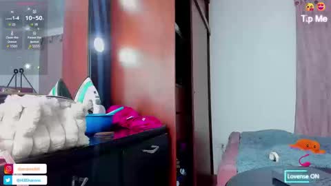 Snapshot of sharon_hill1 chatting on 16, 9, 2025 Jessica independent model online show from 16, 9, 2025