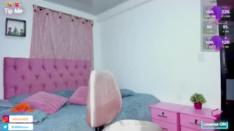 Snapshot of sharon_hill1 chatting on 1, 10, 2025 Jessica independent model online show from 1, 10, 2025