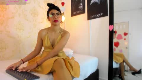 sharon_leather online show from 18, 2, 2026