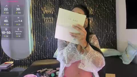 Snapshot of sharonttaylor chatting on 27, 10, 2025 SHARON TAYLOR online show from 27, 10, 2025