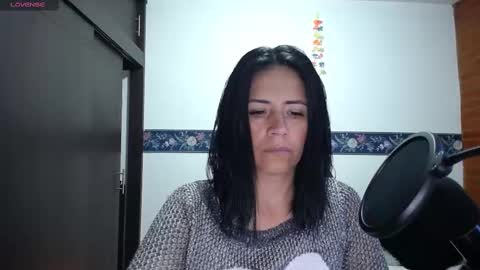 Snapshot of sharoon__cherry_ chatting on 17, 9, 2025 sharon online show from 17, 9, 2025