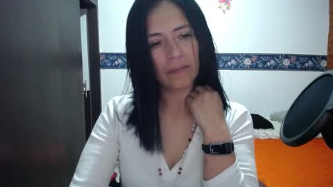 Snapshot of sharoon__cherry_ chatting on 30, 9, 2025 sharon online show from 30, 9, 2025