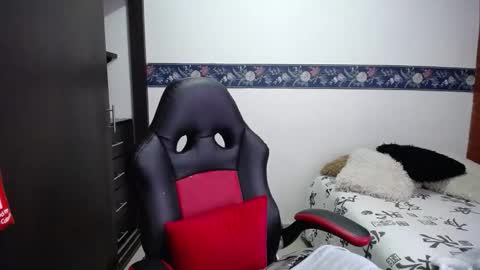 Snapshot of sharoon__cherry_ chatting on 23, 10, 2025 sharon online show from 23, 10, 2025