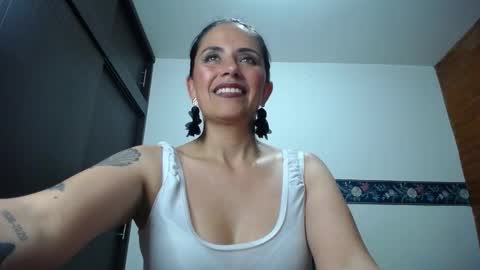 Snapshot of sharoon__cherry_ chatting on 3, 12, 2025 sharon online show from 3, 12, 2025