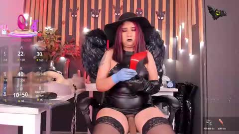 Snapshot of sharoon_gold chatting on 9, 9, 2025 Your mistress Sharon online show from 9, 9, 2025