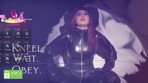 Snapshot of sharoon_gold chatting on 23, 10, 2025 Your mistress Sharon online show from 23, 10, 2025