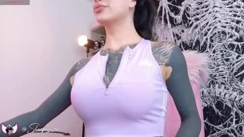 Snapshot of sharpay_evans chatting on 1, 4, 2026 Antonia online show from 1, 4, 2026