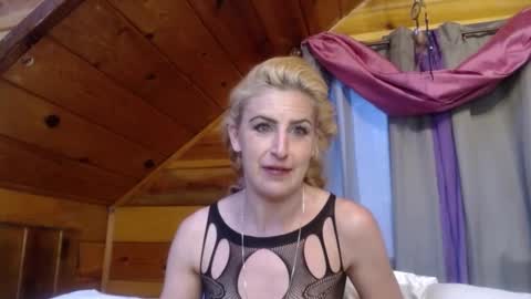 Snapshot of sharqbate chatting on 1, 3, 2025 sharqbate online show from 1, 3, 2025