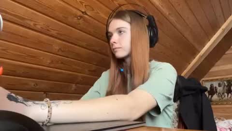 Snapshot of shavonflosi chatting on 19, 6, 2026 Maria online show from 19, 6, 2026