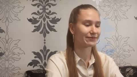 Snapshot of shawannahaverland chatting on 21, 12, 2025 Mila Darling online show from 21, 12, 2025