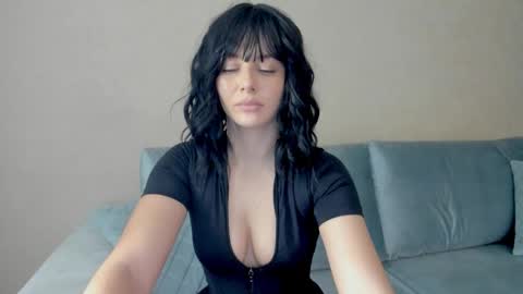 Sue online show from 22, 12, 2025