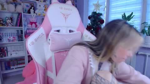 Snapshot of shaydaanka chatting on 22, 12, 2025 Katrin online show from 22, 12, 2025