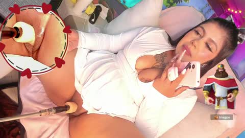 Snapshot of shayna_manson_ chatting on 24, 1, 2025 INDEPENDENT MODEL ITS JUST YOU ME online show from 24, 1, 2025