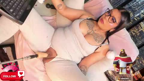 Snapshot of shayna_manson_ chatting on 8, 3, 2025 INDEPENDENT MODEL ITS JUST YOU ME online show from 8, 3, 2025