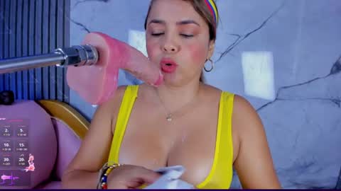 shayra_boobs2 online show from 27, 6, 2026