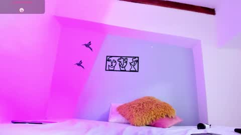 Shayra online show from 8, 11, 2025