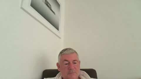 Snapshot of she52 chatting on 7, 11, 2025 she52 online show from 7, 11, 2025