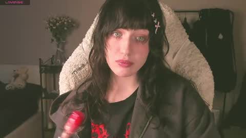 Snapshot of sheeny_shy chatting on 26, 4, 2026 Chiara online show from 26, 4, 2026