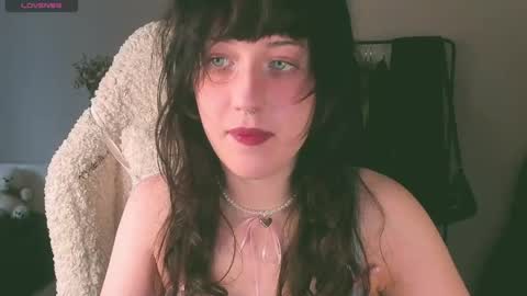 Snapshot of sheeny_shy chatting on 10, 5, 2026 Chiara online show from 10, 5, 2026