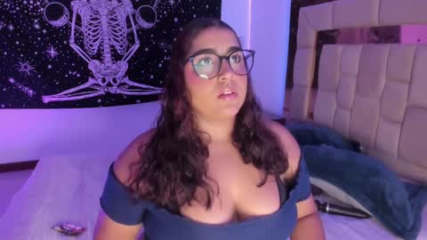 Heidy  online show from 18, 2, 2025