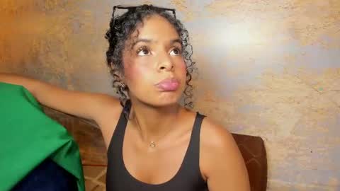 Snapshot of sheeylopez chatting on 18, 6, 2026 sheeylopez online show from 18, 6, 2026