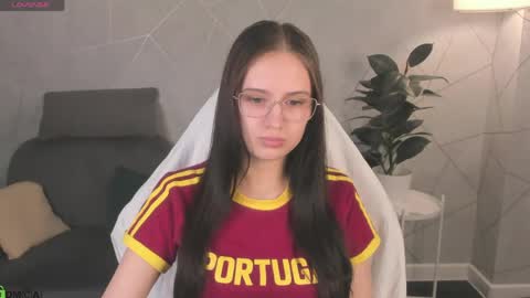 Snapshot of shei1a_shy chatting on 16, 4, 2026 Amely online show from 16, 4, 2026