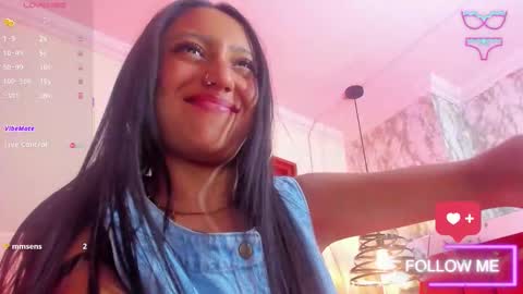 Snapshot of sheilly_brown chatting on 17, 12, 2025 sheilly_brown online show from 17, 12, 2025