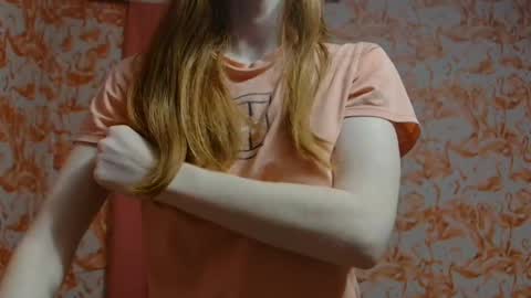 Erika online show from 28, 2, 2025