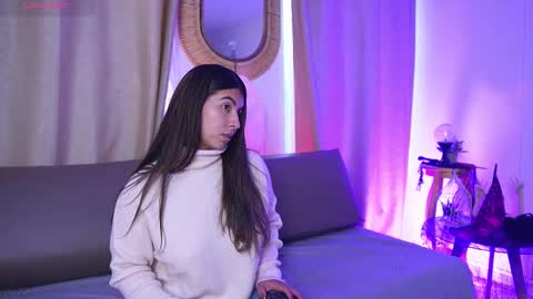 Snapshot of shelleymorell chatting on 28, 10, 2025 Transmission schedule Monday - Friday 715 am to 200 pm time Colombia online show from 28, 10, 2025