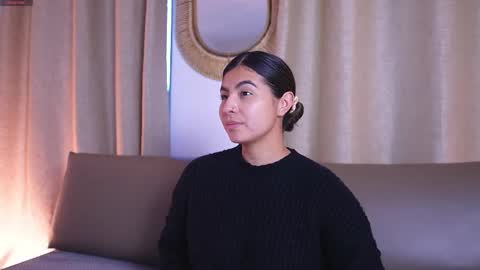 Snapshot of shelleymorell chatting on 18, 11, 2025 Transmission schedule Monday - Friday 715 am to 200 pm time Colombia online show from 18, 11, 2025