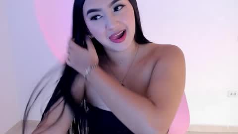   online show from 26, 10, 2025