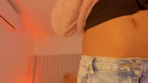 shelynna_azzul online show from 27, 3, 2026