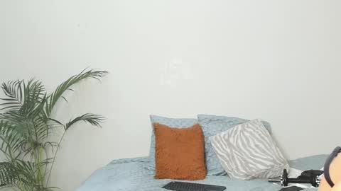 Sherlyn Adams online show from 26, 1, 2025