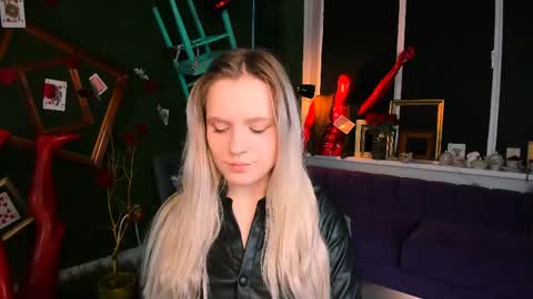 Snapshot of sherributlers chatting on 5, 5, 2026 Sweet Sherri online show from 5, 5, 2026