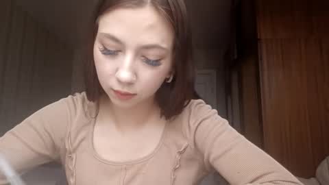 Snapshot of sherrylkeep chatting on 5, 12, 2025 Lisa online show from 5, 12, 2025