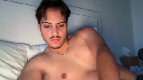 Snapshot of shezadeboy chatting on 5, 10, 2025 shezadeboy online show from 5, 10, 2025