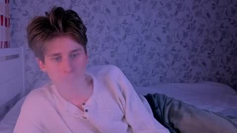 Snapshot of shidoffer77 chatting on 31, 3, 2026 Nenedent online show from 31, 3, 2026