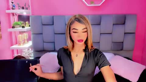 Snapshot of shiirleysweet chatting on 11, 12, 2024 shiirleysweet online show from 11, 12, 2024