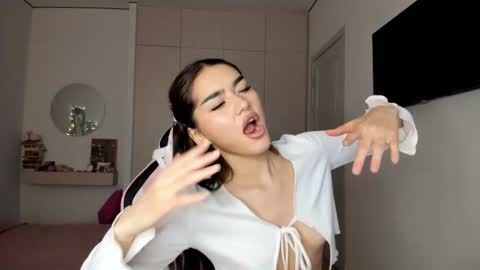 Snapshot of shineel chatting on 8, 1, 2026 Shineel online show from 8, 1, 2026