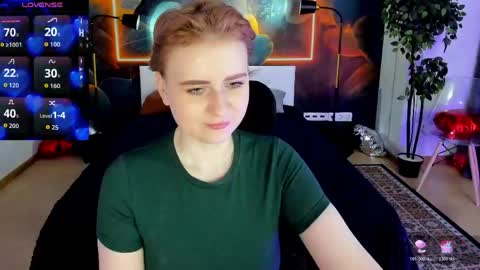 Snapshot of shiny_lisss chatting on 19, 5, 2026 Lisa online show from 19, 5, 2026