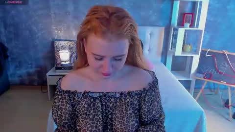 Snapshot of shiny_lisss chatting on 11, 6, 2026 Lisa online show from 11, 6, 2026