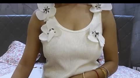 Snapshot of shiri_hot chatting on 23, 11, 2025 Siri online show from 23, 11, 2025