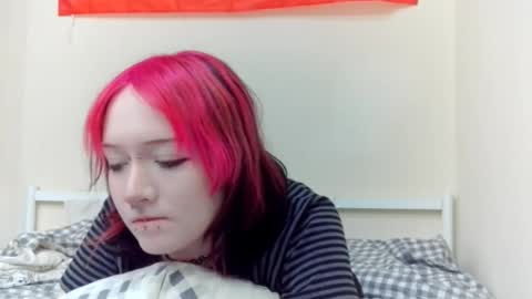 Snapshot of shirleyboulet chatting on 15, 2, 2026 Luna online show from 15, 2, 2026