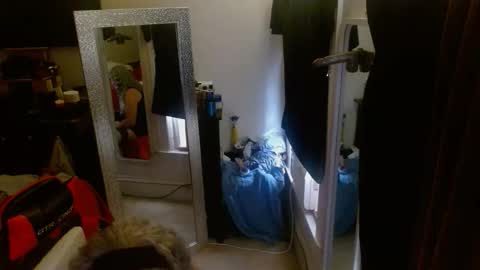 Snapshot of shirleyjo chatting on 28, 5, 2026 sarah online show from 28, 5, 2026