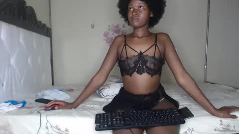 Shi-ro online show from 10, 9, 2025