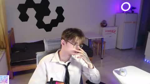 Snapshot of shiromy_ chatting on 21, 11, 2025 shiromy_ online show from 21, 11, 2025