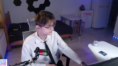 Snapshot of shiromy_ chatting on 22, 11, 2025 shiromy_ online show from 22, 11, 2025